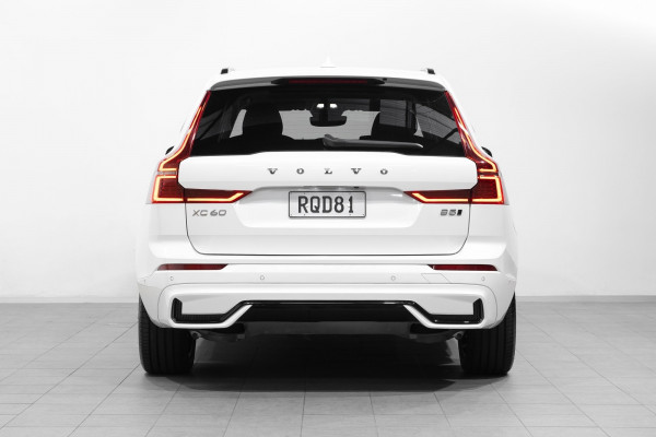2026 Volvo XC60 UZ B5 Ultra Dark 2L Petrol Hybrid AWD SUV Image 7
