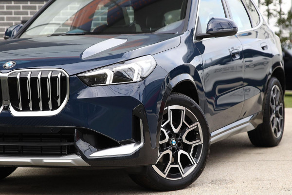 2025 BMW X1 U11 xDrive20i M Sport SUV image 3