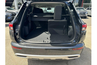 2024 Mitsubishi Outlander ZM LS SUV