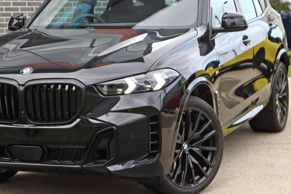 2025 BMW X5 G05 LCI xDrive40i M Sport SUV image 2