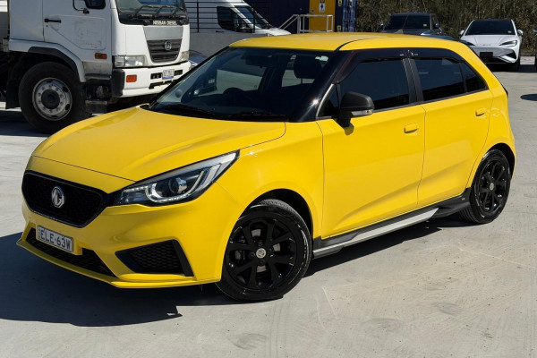 2020 MG MG3 SZP1 Core Hatch Image 1