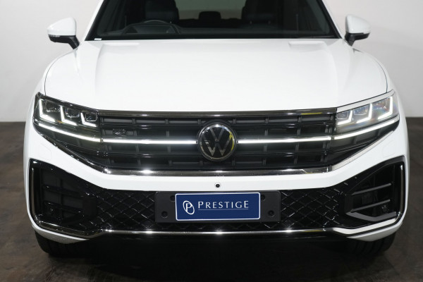 2024 Volkswagen Touareg 210TDI R-Line SUV image 3