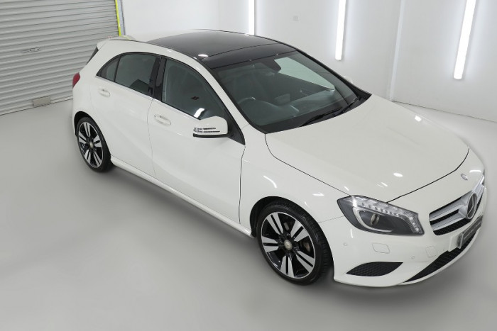 2014 Mercedes-Benz A Class W176 A200 Hatchback Image 25