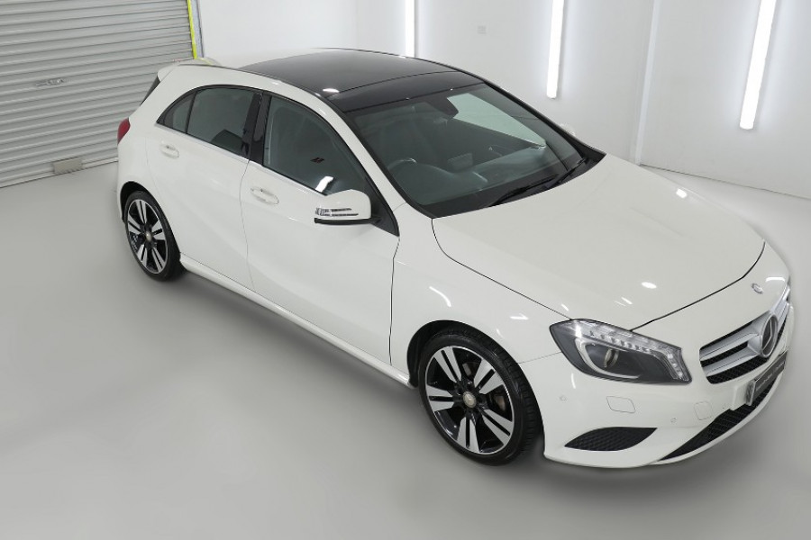 2014 Mercedes-Benz A Class W176 A200 Hatchback Image 25