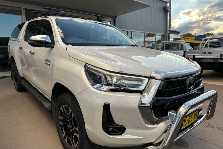 2021 Toyota HiLux GUN126R SR5 Dual Cab Pick Up Image 9