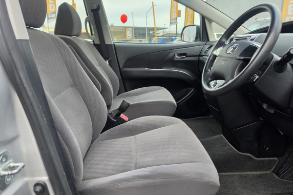 2016 Toyota Tarago ACR50R GLi People Mover Image 21