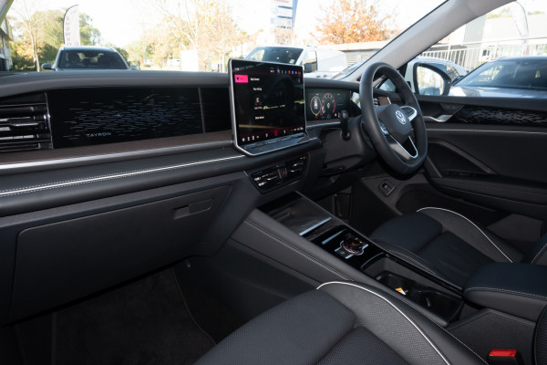 2025 Volkswagen Tayron R4 150TSI Elegance SUV image 7