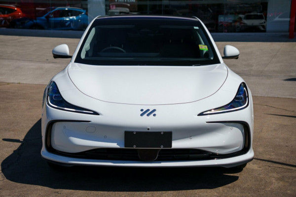 2025 MG IM5 P12L Premium Hatch Image 5