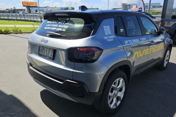 2024 Jeep Avenger JJ Limited SUV Image 5