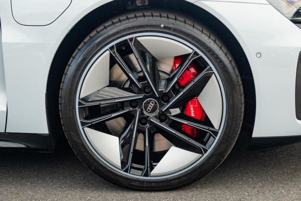 2023 Audi RS e-tron GT F83  Coupe image 22