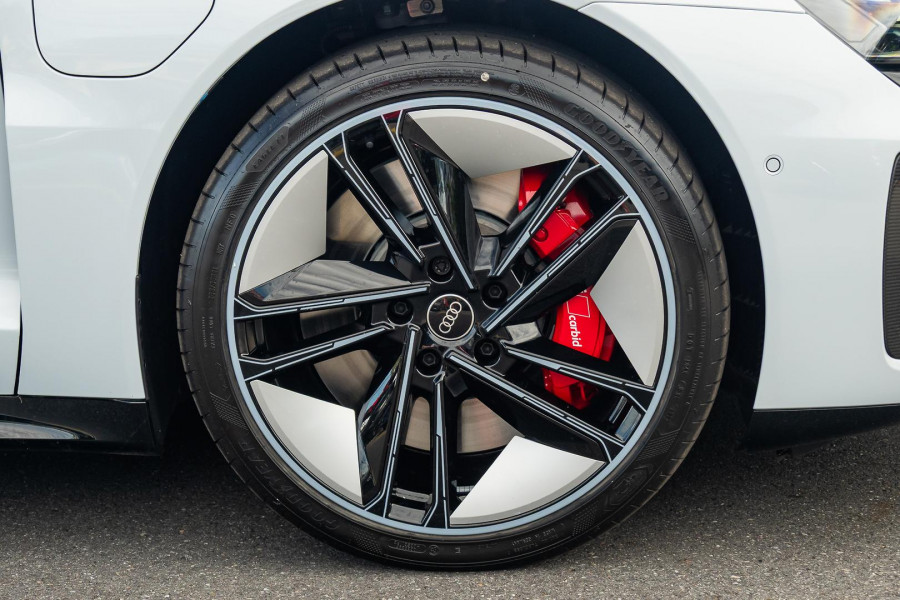 2023 Audi RS e-tron GT F83  Coupe