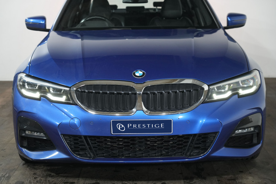 2019 BMW 3 Series 20d M Sport Sedan Image 3
