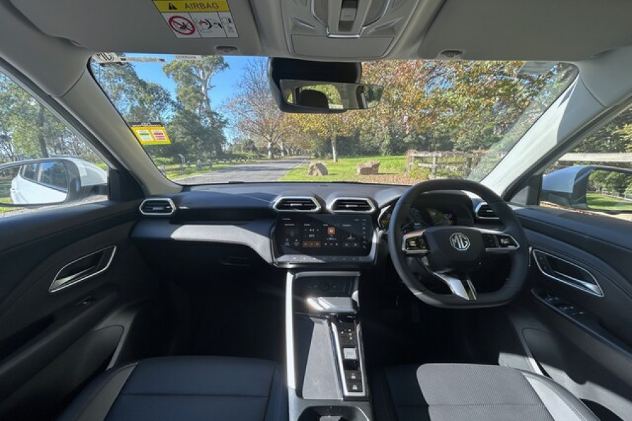2024 MY24.5 MG ZS EV ZS ESSENCE H24.5 Essence SUV Image 9