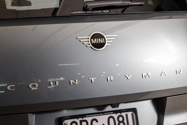 2025 MINI Countryman U25 C Favoured SUV image 12