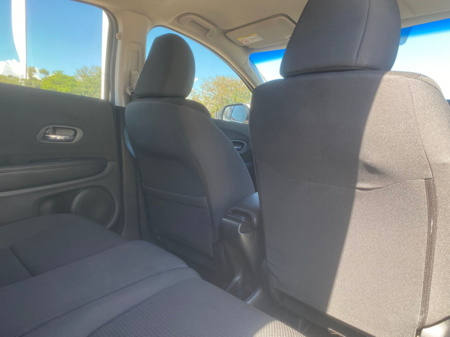 2019 Honda HR-V  VTi SUV Image 17