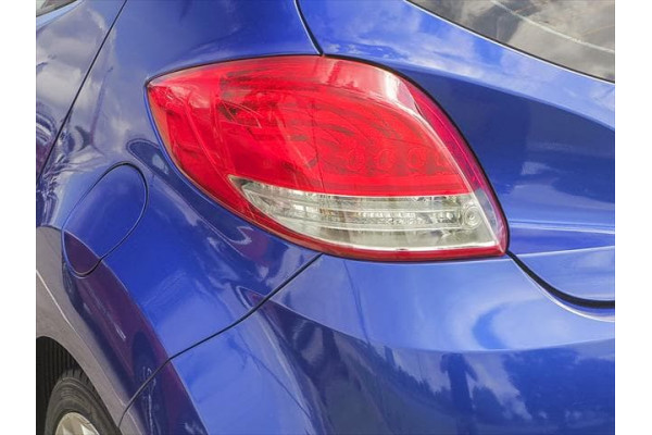 2012 Hyundai Veloster FS (No Badge) Hatch Image 3