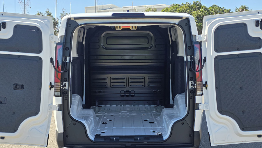 2026 Kia PV5 SW Cargo S Long Range Wagon Image 12