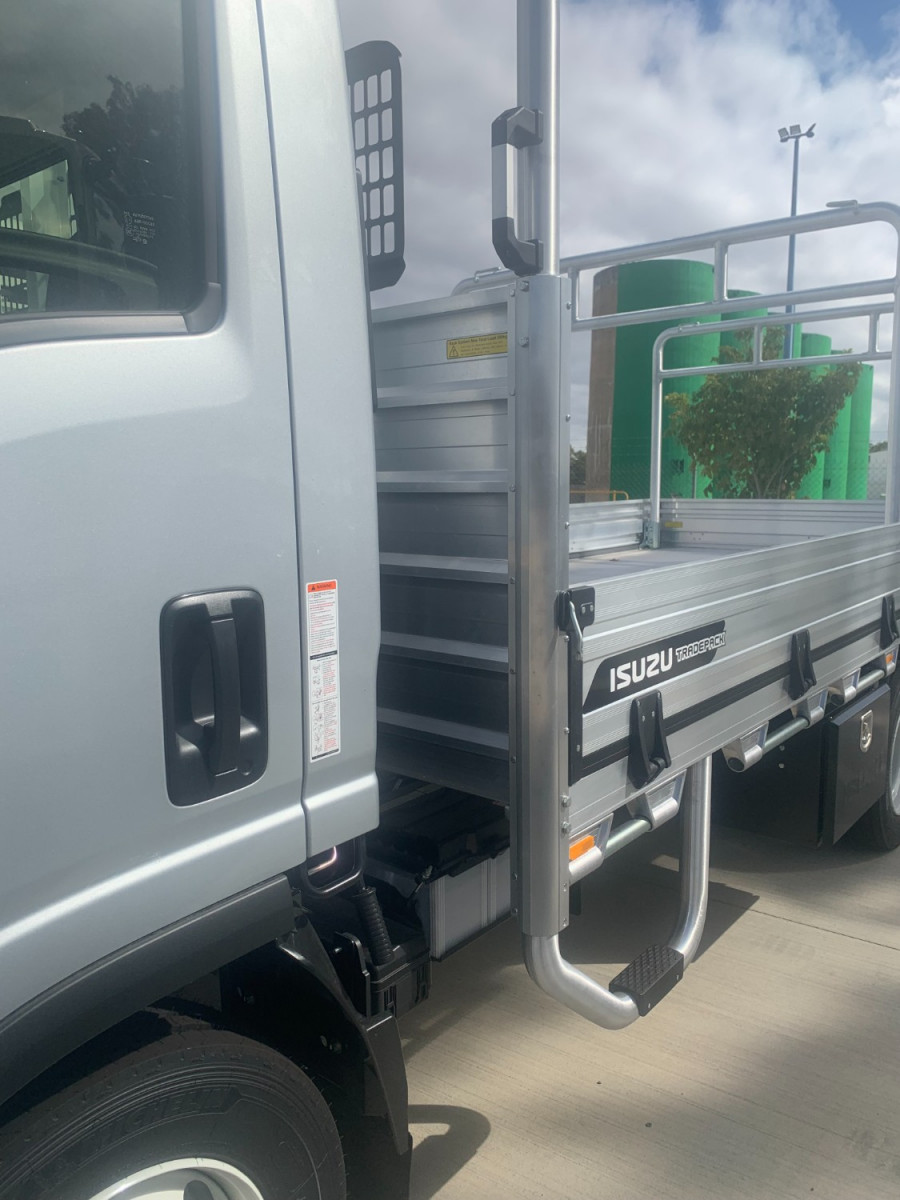2026 Isuzu  NPR 45/65-175 DT D34 TRADE TRADEPACK Tray Image 4