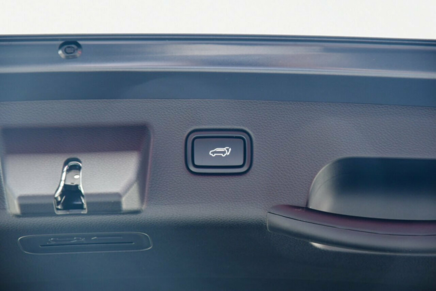 2025 Kia Seltos SP2 PE GT-Line SUV Image 9