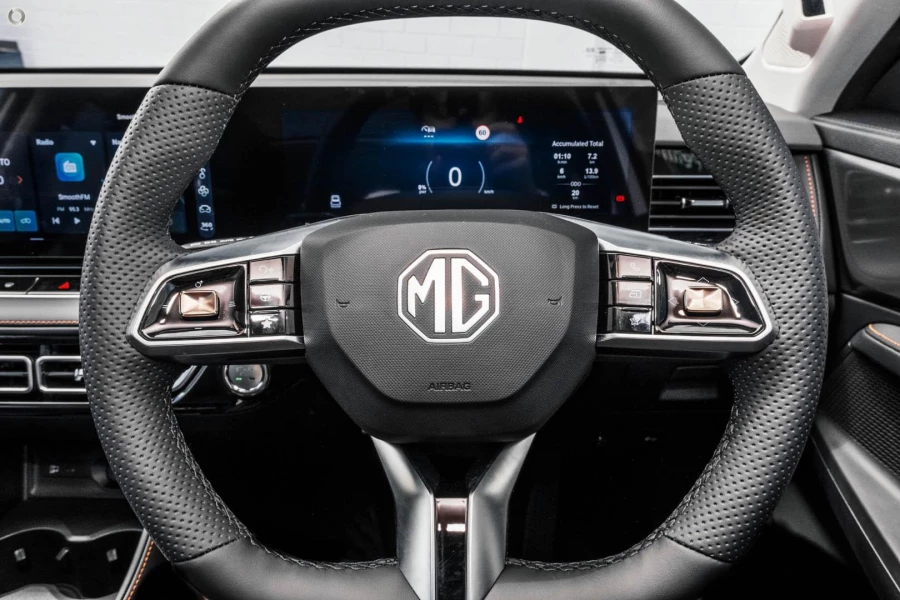 2025 MG HS AS33 Essence Hybrid+ SUV Image 15