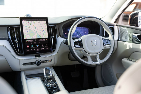 2026 Volvo XC60 UZ Ultra B5 Dark SUV Image 12