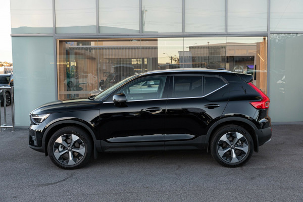 2025 MY26 Volvo XC40 XZ Ultra B4 Bright SUV Image 6
