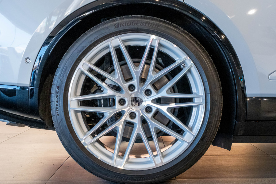 2024 MY25 Porsche Macan SUV