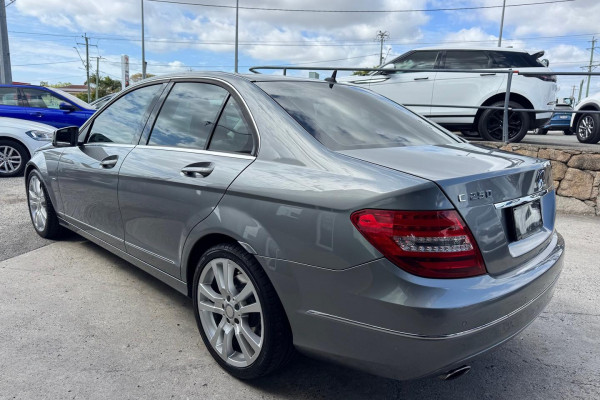 2012 Mercedes-Benz C-Class W204 C250 BlueEFFICIENCY Elegance Sedan Image 11