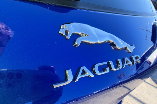 2016 MY17 Jaguar F-PACE X761 First Edition SUV Image 28