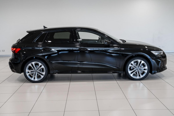 2026 Audi A3 GY TFSI 150kW S line Hatch image 3