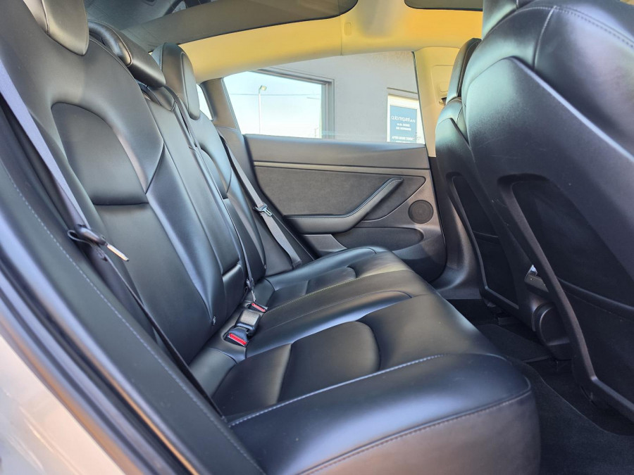 2021 Tesla Model 3  Performance Sedan Image 17