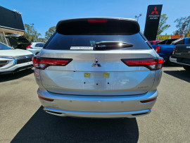 2024 Mitsubishi Outlander ZM Aspire SUV image 4