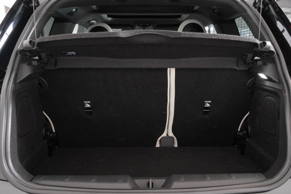 2024 MINI Cooper F66 S Favoured Hatch image 12