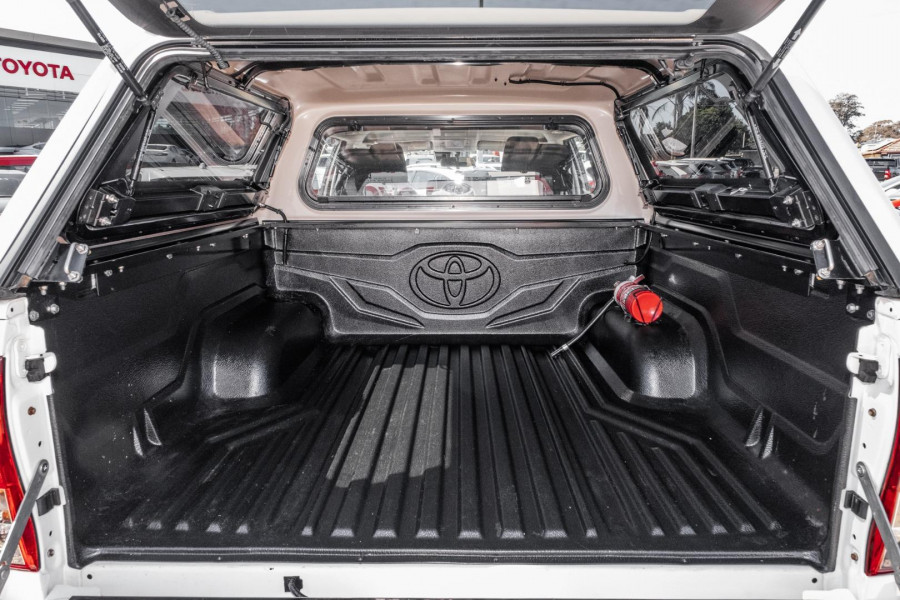 2022 Toyota HiLux GUN126R SR Cab Chassis Image 19