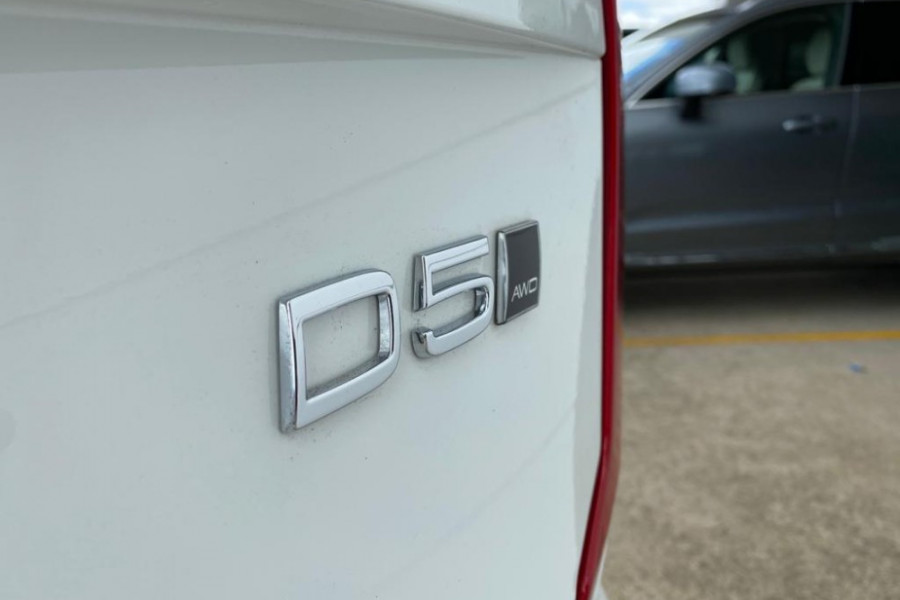 2020 Volvo XC90 L Series D5 Momentum Suv Image 18