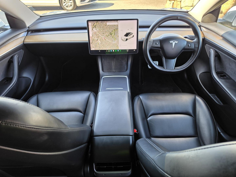 2021 Tesla Model 3  Performance Sedan Image 18