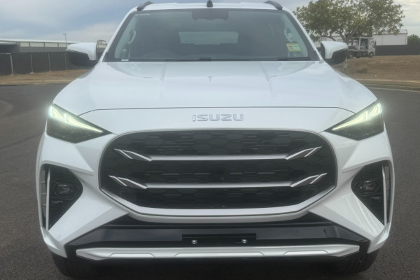2026 Isuzu MU-X RJ LS-U SUV Image 8