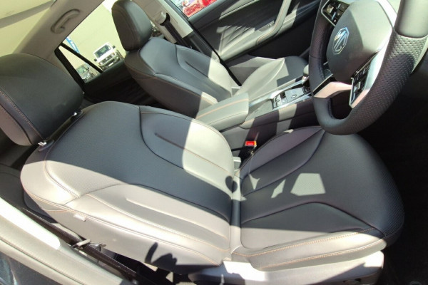 2025 MG HS AS33 Super Hybrid Essence SUV Image 10