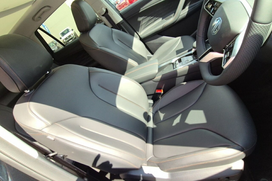 2025 MG HS AS33 Super Hybrid Essence SUV Image 10