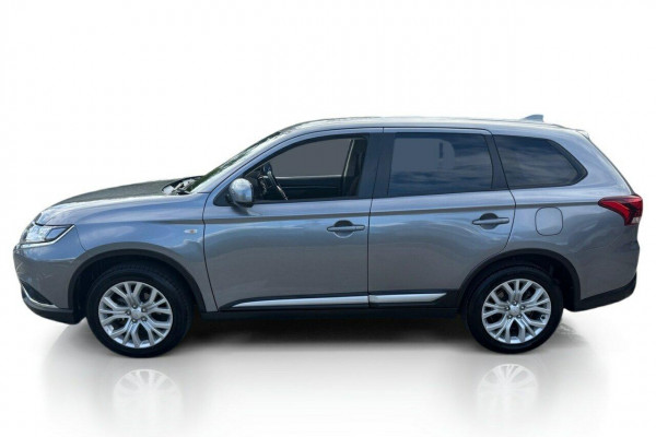 2021 Mitsubishi Outlander ZL ES SUV Image 6