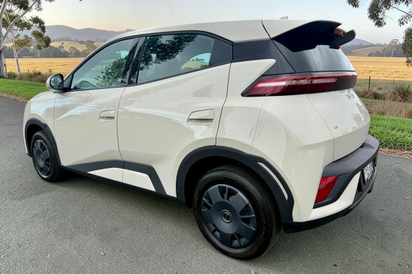 2025 BYD ATTO 1  Essential Hatch Image 6