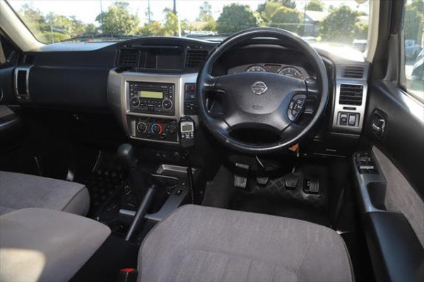 2015 Nissan Patrol Y61 ST N-TREK Suv