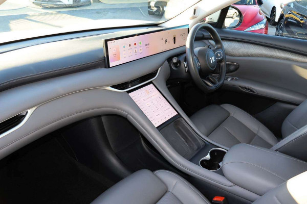 2025 MG IM6 S12L Performance SUV Image 8