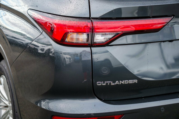 2024 Mitsubishi Outlander ZM LS SUV Image 7