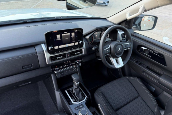 2024 Mitsubishi Triton MV GLS Ute Image 14