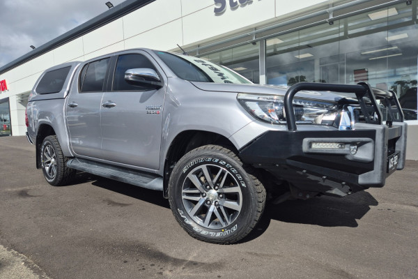 2018 Toyota HiLux  SR5 Double Cab Pick Up Image 15