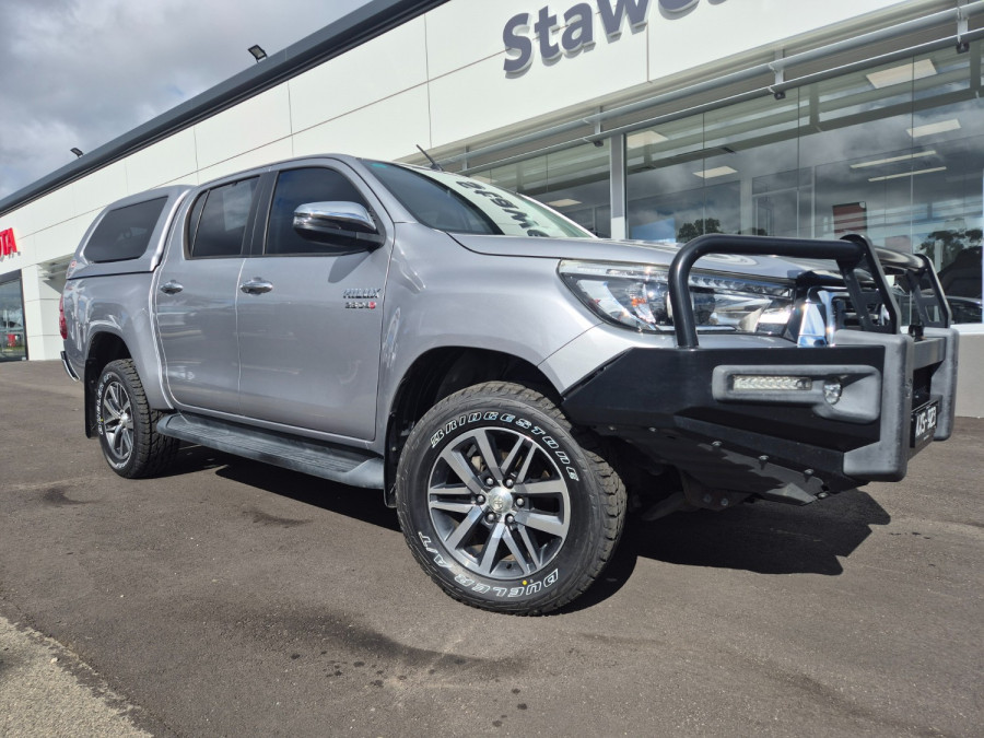 2018 Toyota HiLux  SR5 Double Cab Pick Up Image 15