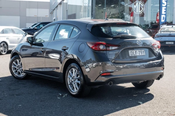 2016 Mazda 3 BN Series Maxx Sport Hatch Image 2