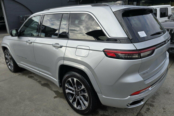 2023 Jeep Grand Cherokee WL Overland SUV Image 5