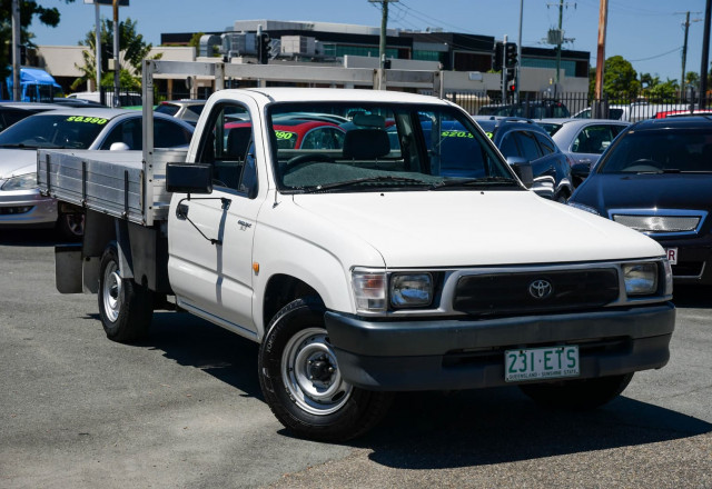 1998 Toyota Hilux RZN149R (No Badge) Cab chassis